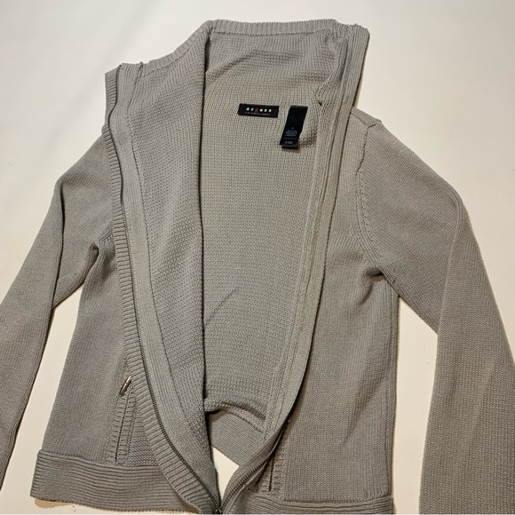 axcess liz claiborne women's soft gray split crew neck full zip sweater Medium - Picture 4 of 8